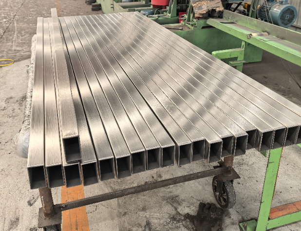 辽阳方管 矩形管 无缝方管生产厂家